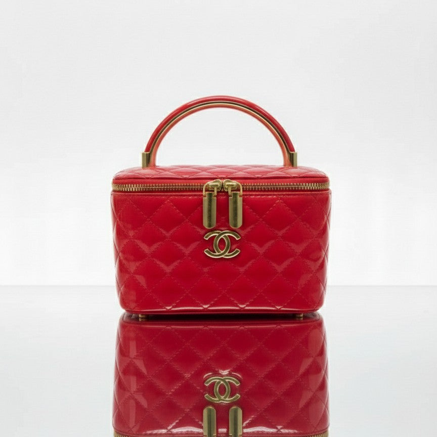 The Quilted Small Top Handle Vanity Case With Chain
