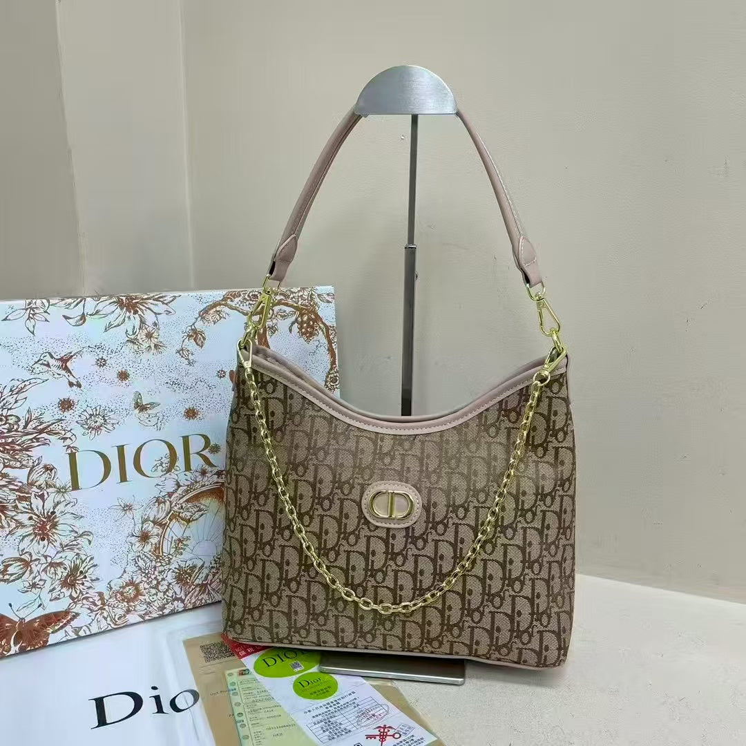 The Classic Hobo Bag