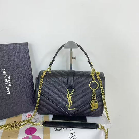 College Medium Matelassé V-Flap Crossbody (Withbox)