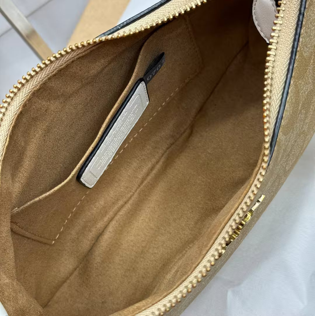 The Compact Shoulder Bag