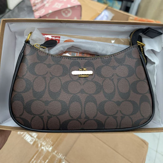 The Compact Shoulder Bag